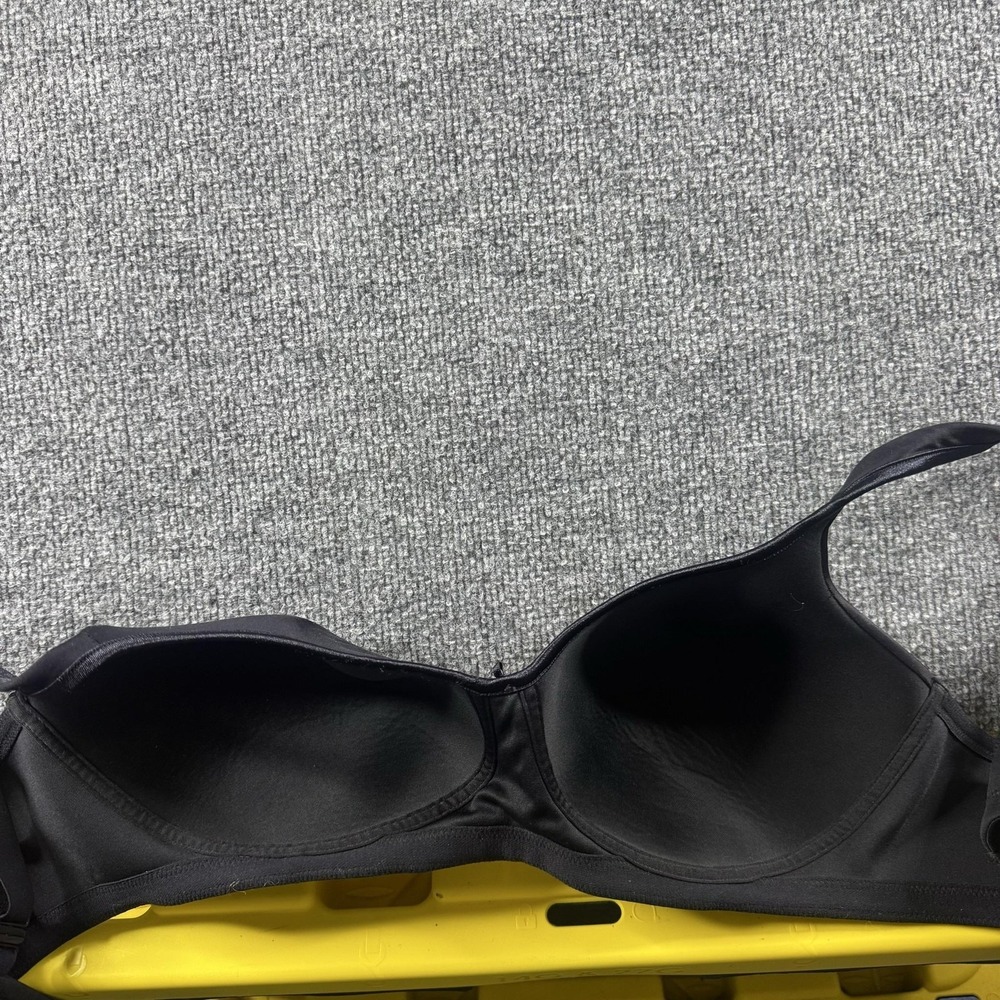Vanity Fair T-Shirt Bra Womens 40D Black Lined Molded Back Closure Seamless - Picture 3 of 4